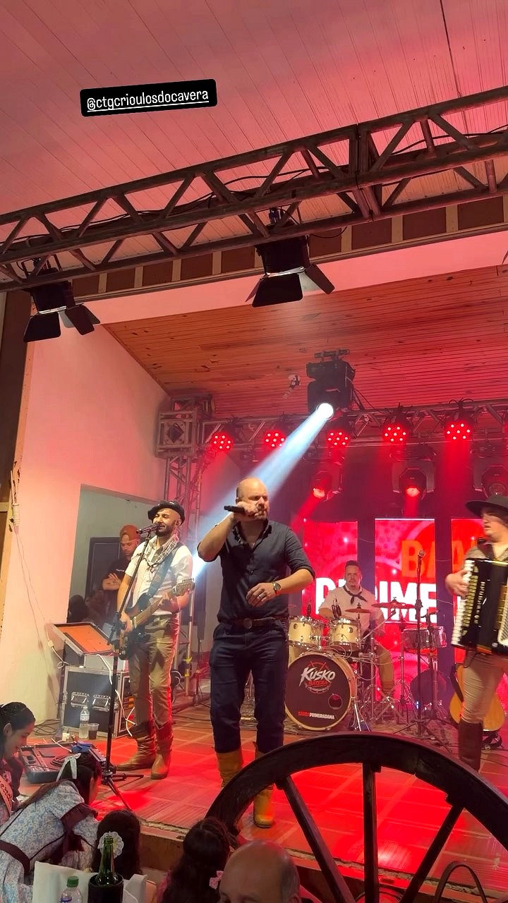 Banda Primeira Dama encantou na quinta noite dos Festejos Farroupilhas no CTG Crioulos do Caverá